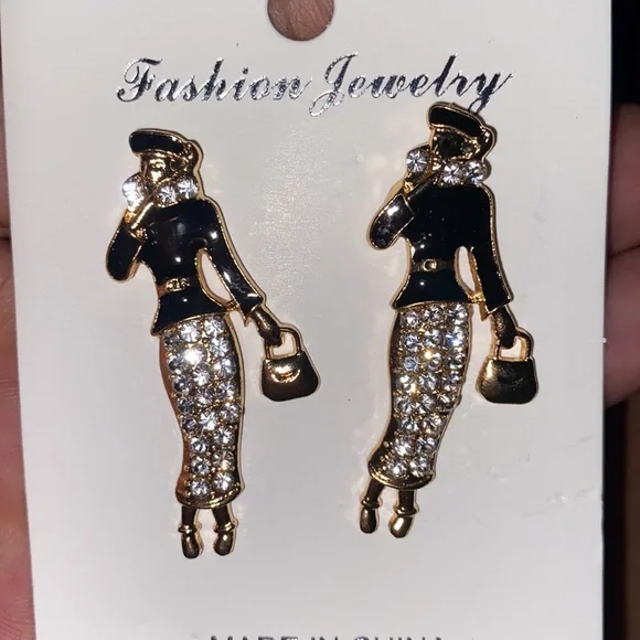 New Inventory 🔥Rhinestone Decor Figure Stud Earrings🔥 - Picture 5 of 6